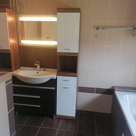 Apartman Trocnov Vakantiehuis *